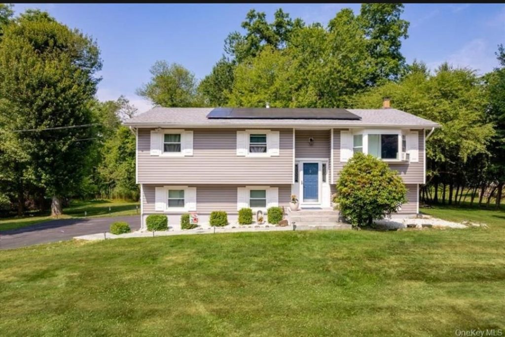 1 N Amundsen Ln